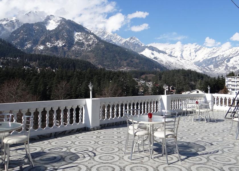 Himachal Pradesh Manali Outdoor Dining