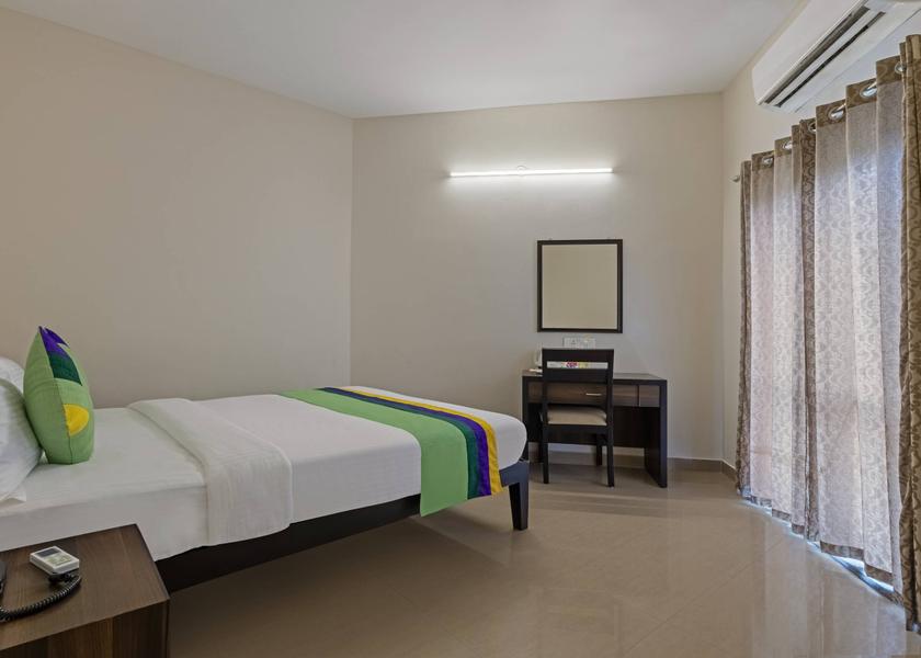 Tamil Nadu Velankanni Deluxe Room