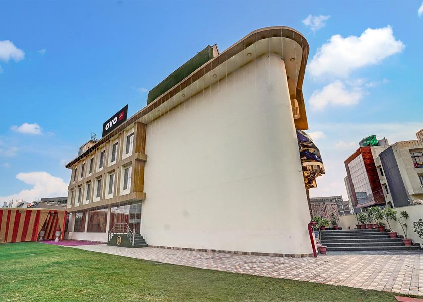 Uttar Pradesh Noida Facade
