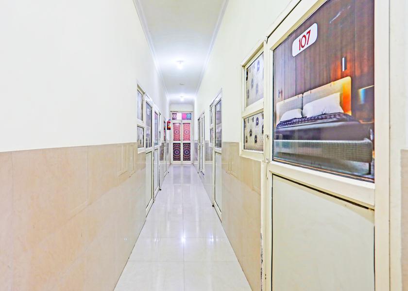 Uttar Pradesh Jhansi Lobby