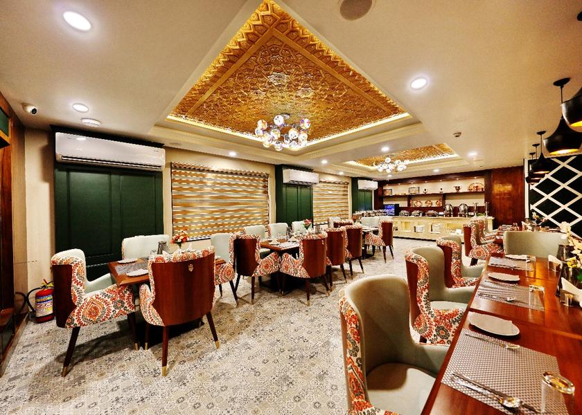 Jammu and Kashmir Srinagar Food & Dining