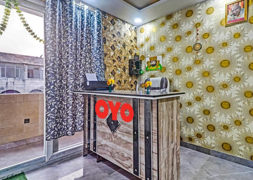 Delhi Delhi Reception