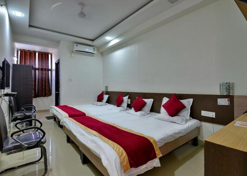 Madhya Pradesh Jabalpur Family Room