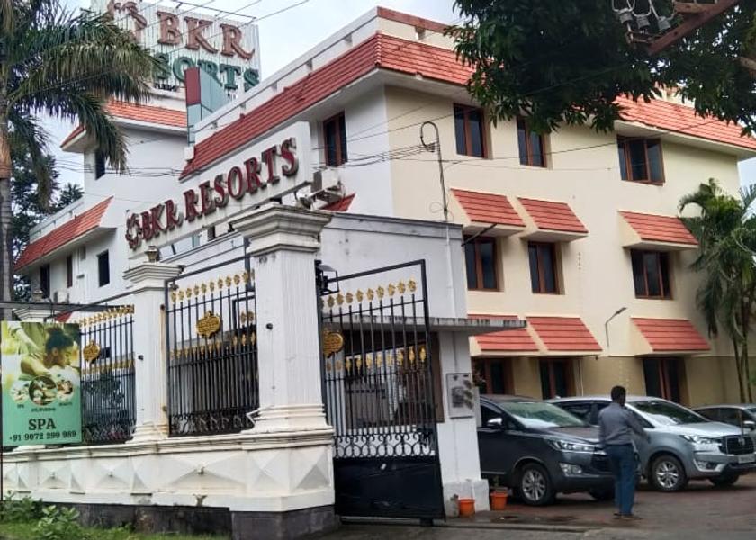 Tamil Nadu Courtrallam Hotel Exterior