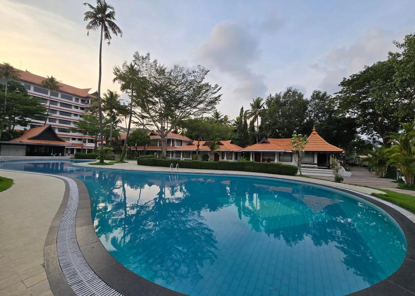 Kerala Alleppey Pool