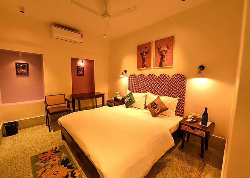 Rajasthan Mount Abu Deluxe Room