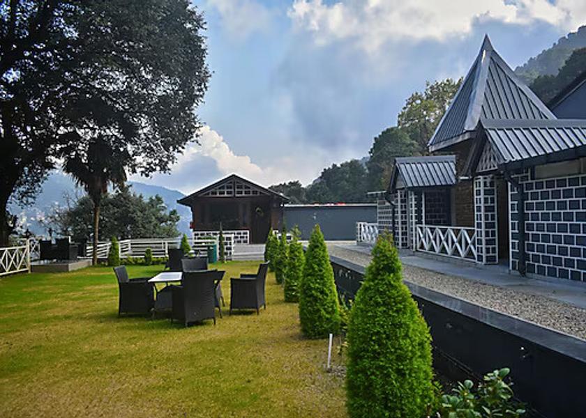 Uttarakhand Nainital Hotel Exterior