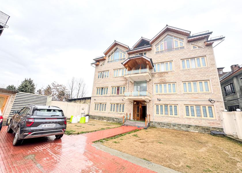 Jammu and Kashmir Srinagar Hotel Exterior