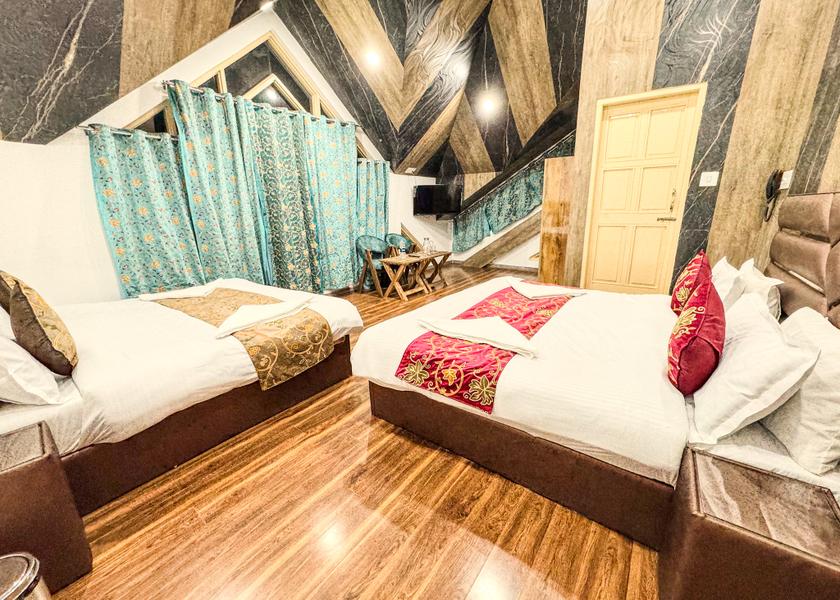 Jammu and Kashmir Srinagar Family Deluxe Room