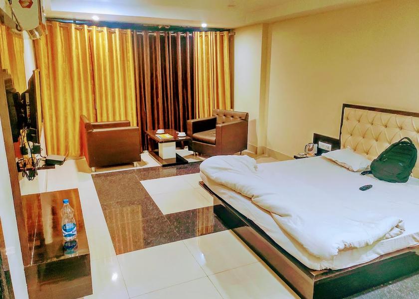Uttar Pradesh Lalitpur Executive AC Room