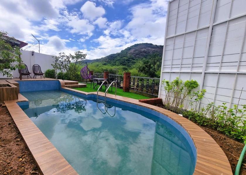 Maharashtra Lonavala Pool