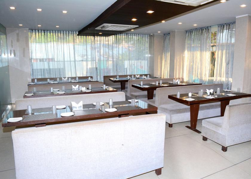 Gujarat Vadodara Food & Dining