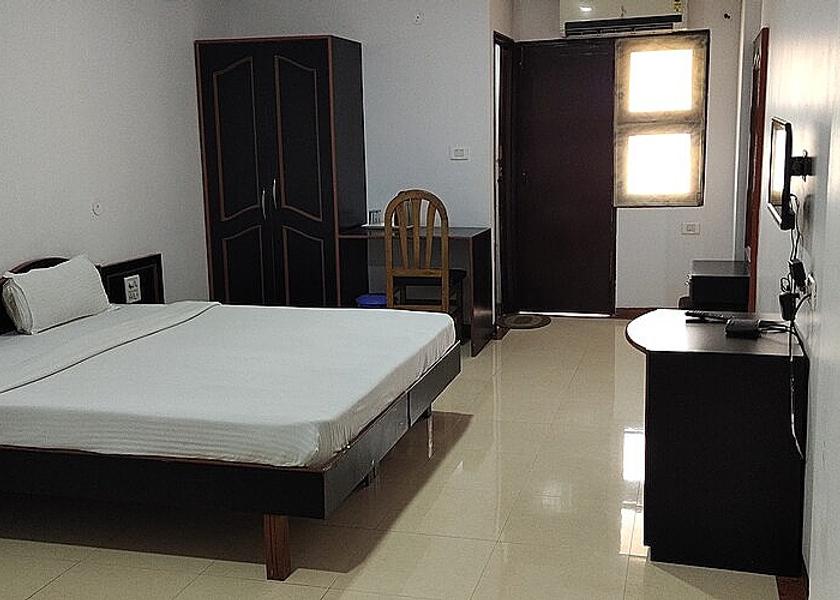 Madhya Pradesh Indore Delux AC room