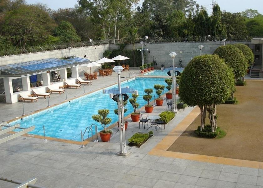 Delhi Delhi Pool