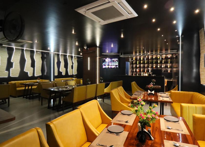 Maharashtra Solapur Food & Dining