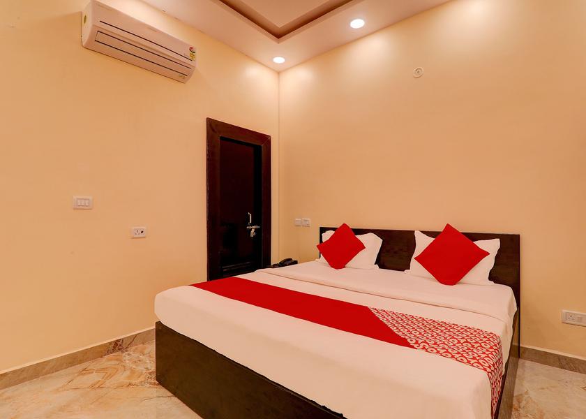Uttar Pradesh Lucknow Room