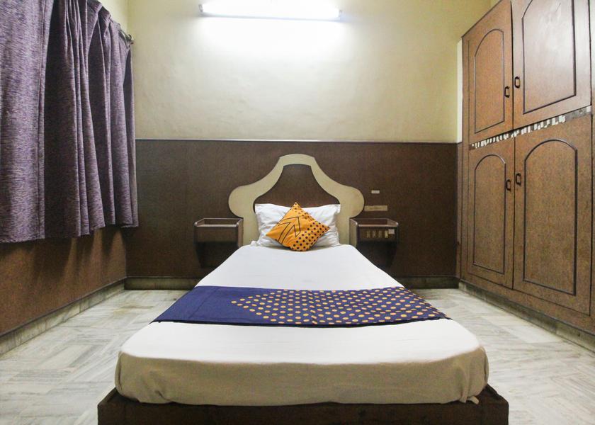 Tamil Nadu Salem Room