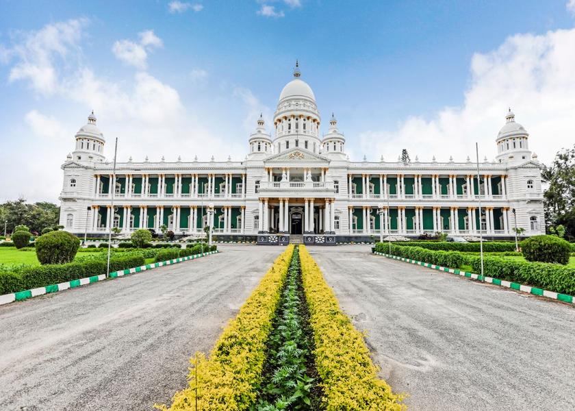 Karnataka Mysore Hotel Exterior