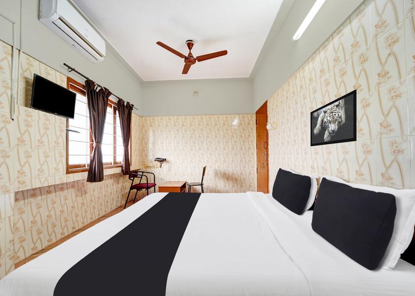 Tamil Nadu Tirupur Room