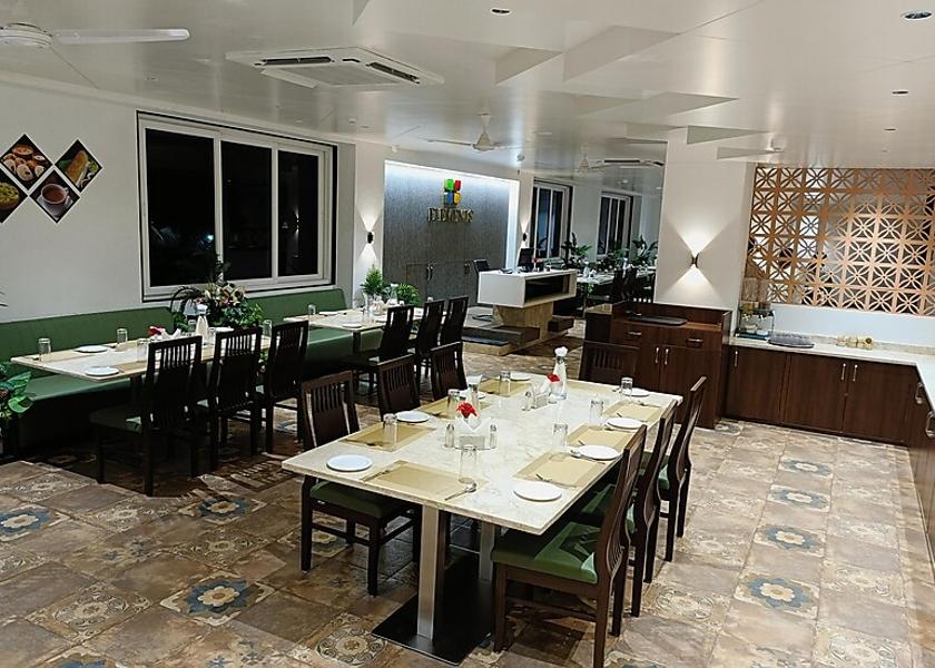 Maharashtra Akkalkot Food & Dining