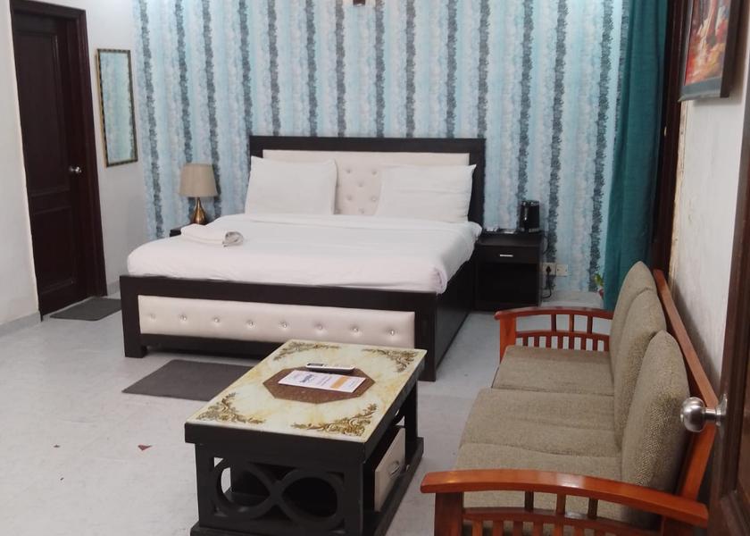 Delhi Delhi Premium Room with Balcony and Bathtub