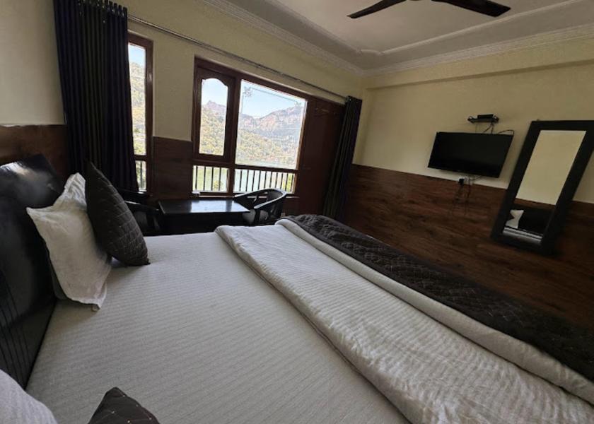 Uttarakhand Nainital Bedroom