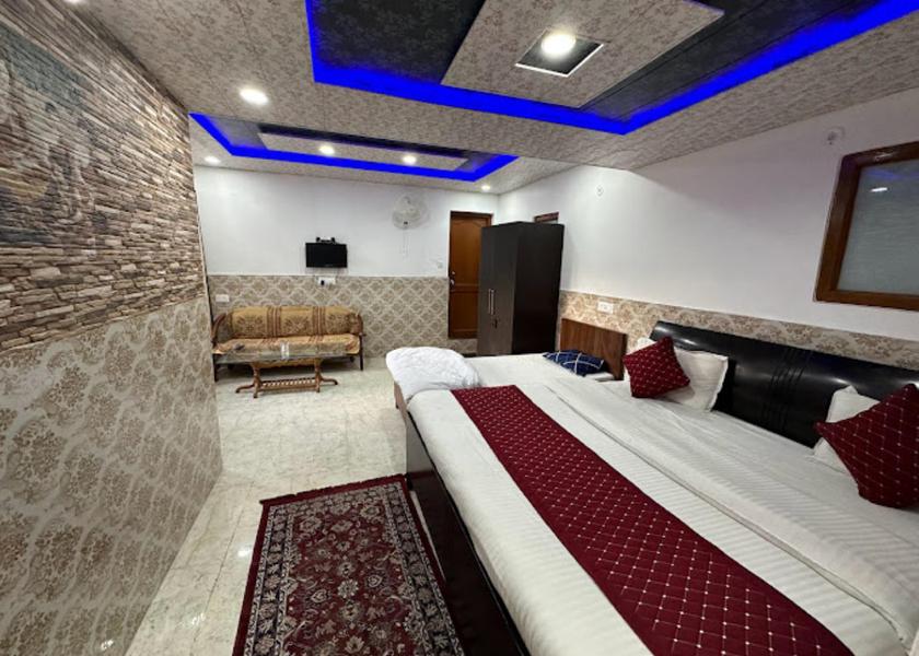 Uttarakhand Nainital Bedroom