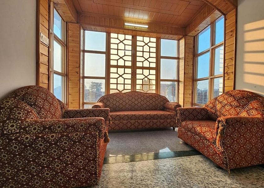 Jammu and Kashmir Srinagar Public Areas