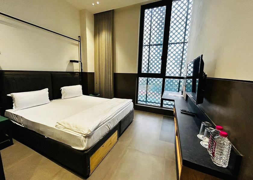 Gujarat Ahmedabad Deluxe Queen Room