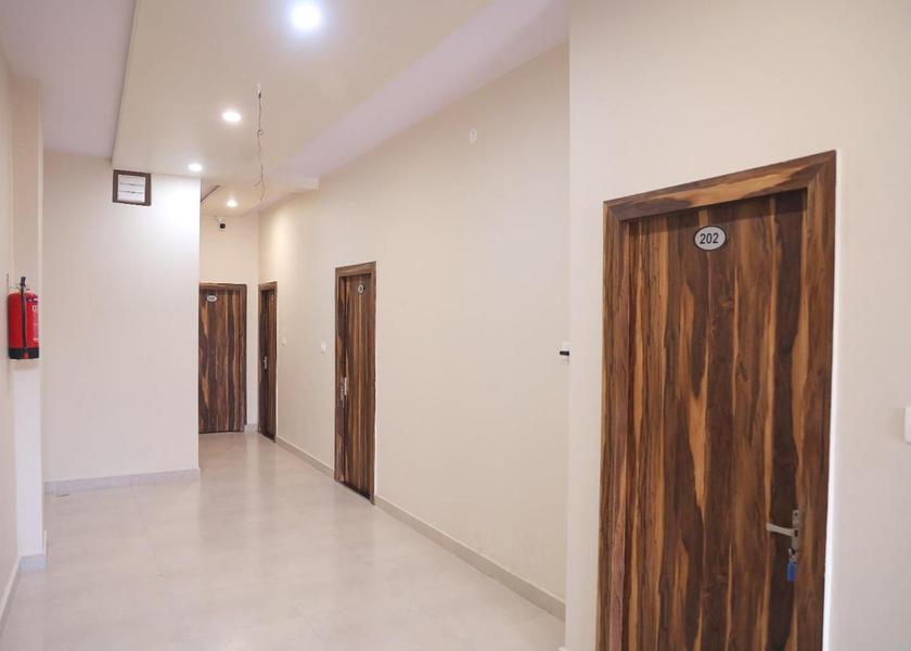 Uttar Pradesh Mathura Lobby