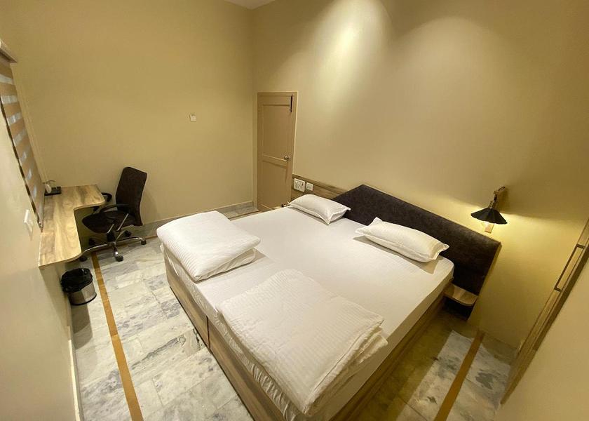 Uttar Pradesh Lucknow Deluxe Double Room