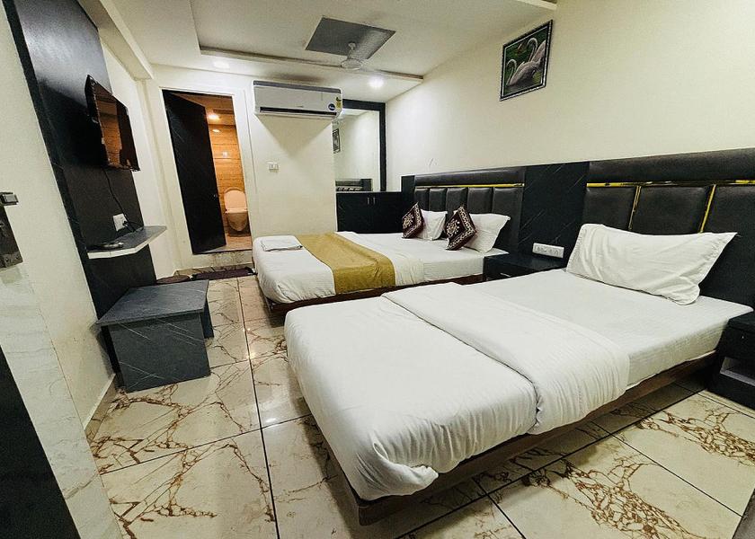 Gujarat Ahmedabad Bedroom