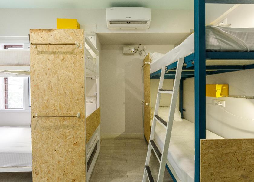 Karnataka Bangalore 4 Bed Male Dormitory Room