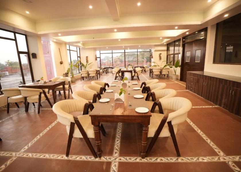 Madhya Pradesh Khajuraho Hotel Exterior