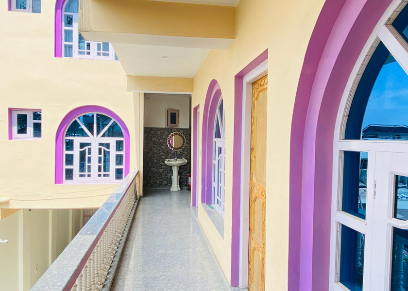 Jammu and Kashmir Srinagar Public Areas