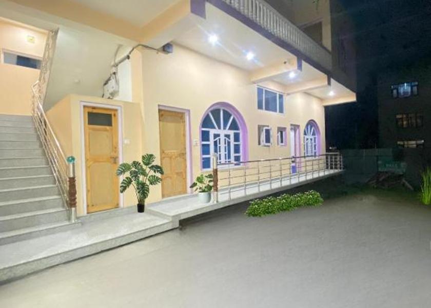 Jammu and Kashmir Srinagar Hotel Exterior