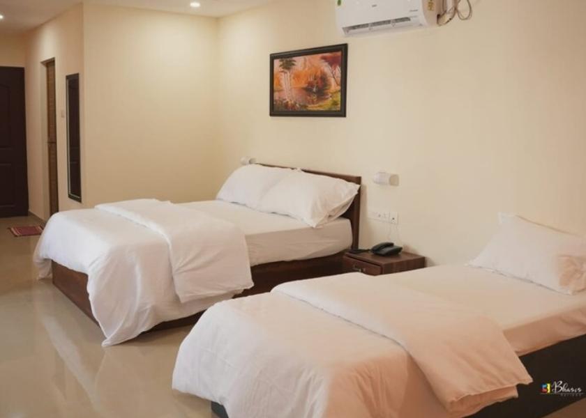 Kerala Alleppey AC PREMIUM ROOM