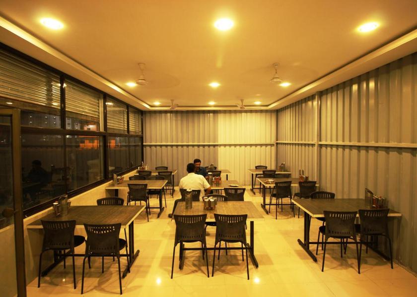 Maharashtra Shirdi Bar/lounge