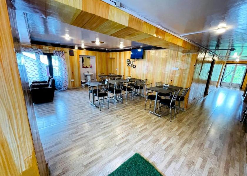 Jammu and Kashmir Pahalgam Shared lounge/TV area