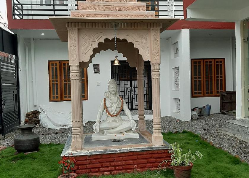 Uttarakhand Rishikesh Hotel Exterior