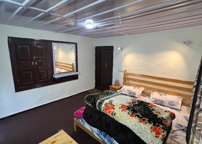 Himachal Pradesh Kalpa Deluxe Room