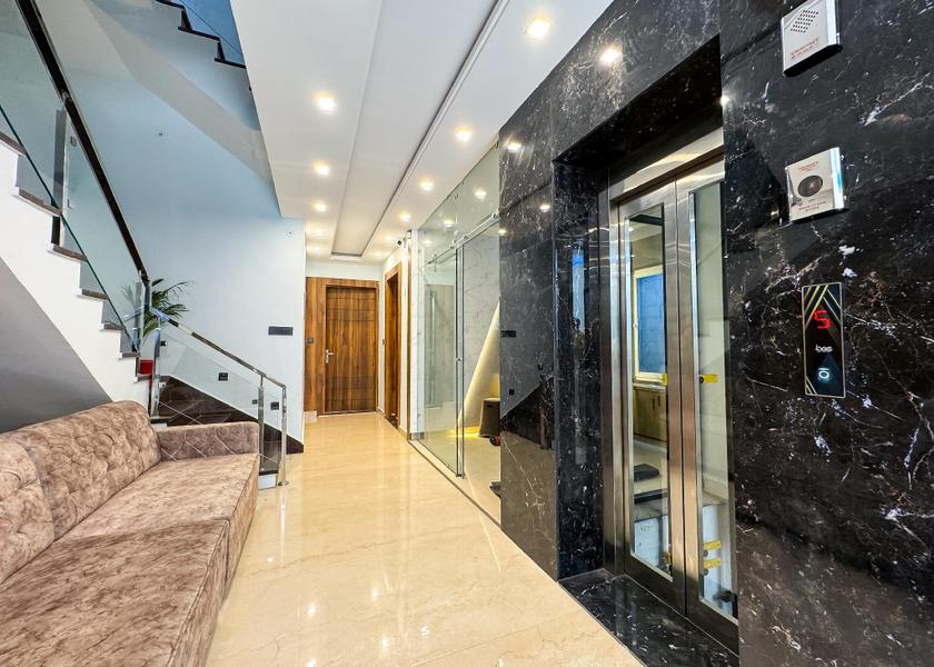 Uttarakhand Rishikesh Lobby