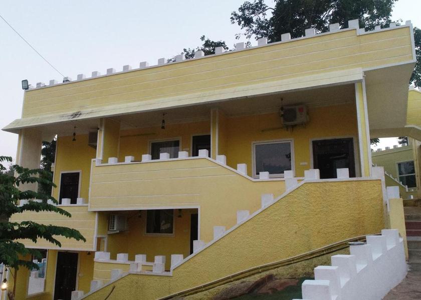 Tamil Nadu Yelagiri Balcony/terrace