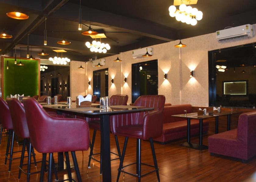 Uttar Pradesh Gorakhpur Food & Dining
