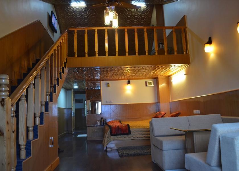 Jammu and Kashmir Patnitop Room