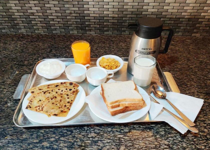 Madhya Pradesh Khajuraho Food and beverages