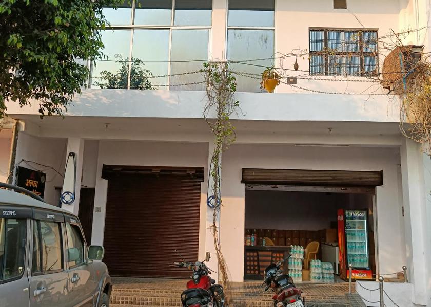 Uttar Pradesh Varanasi Exterior view