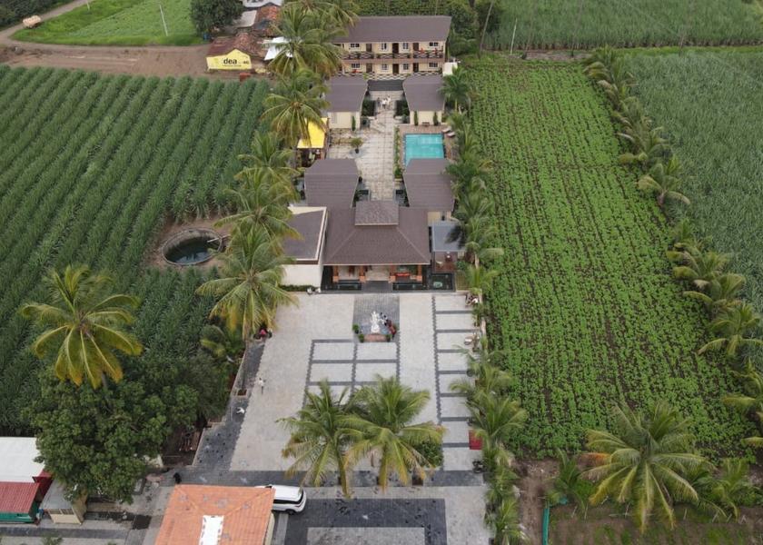 Maharashtra Sultanpur Hotel View