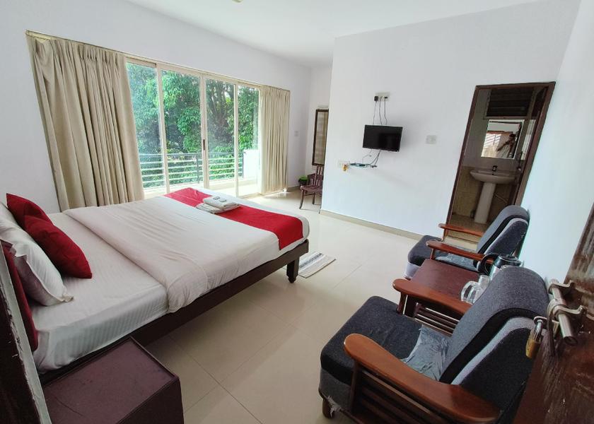 Karnataka Madikeri Deluxe Suite Balcony