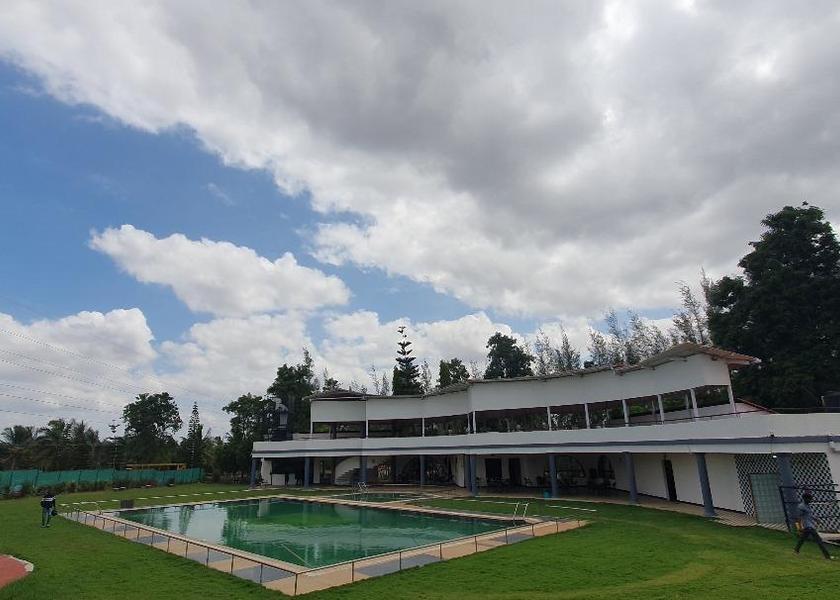 Karnataka Nandi Hills Swimming pool